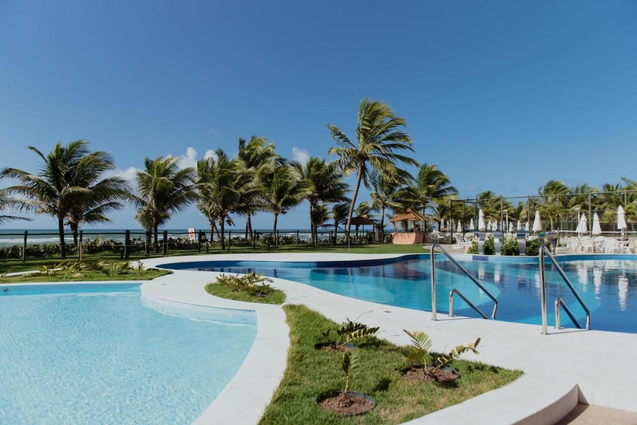 Flat Guarajuba Beira Da Praia Pe Na Areia المظهر الخارجي الصورة