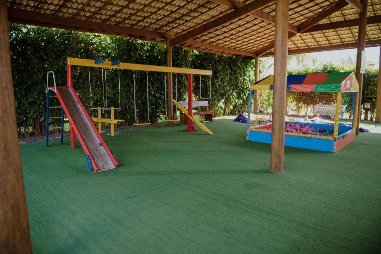 Flat Guarajuba Beira Da Praia Pe Na Areia المظهر الخارجي الصورة